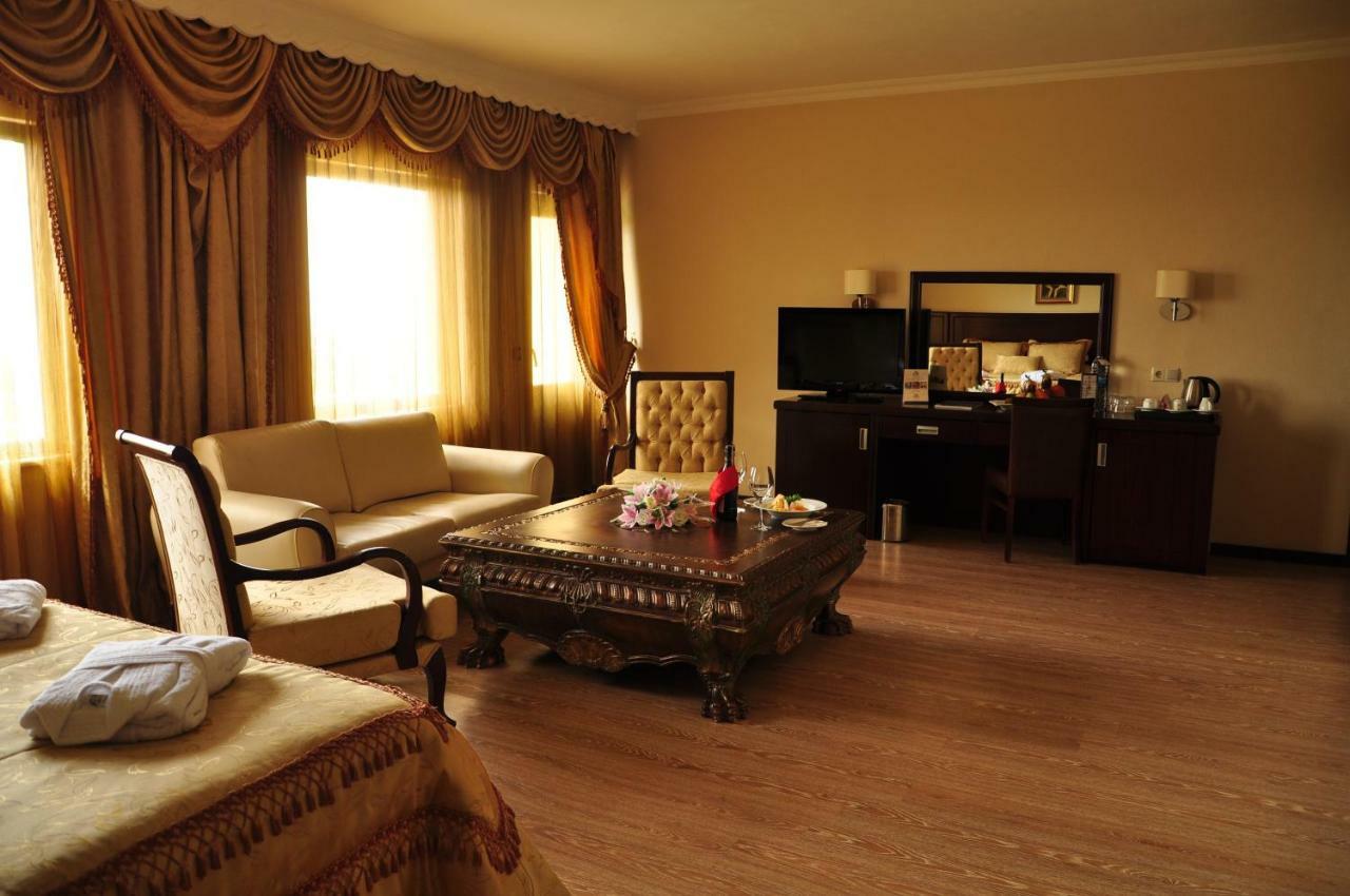Eser Diamond Hotel Spa & Convention Center Istanbul Silivri Bagian luar foto