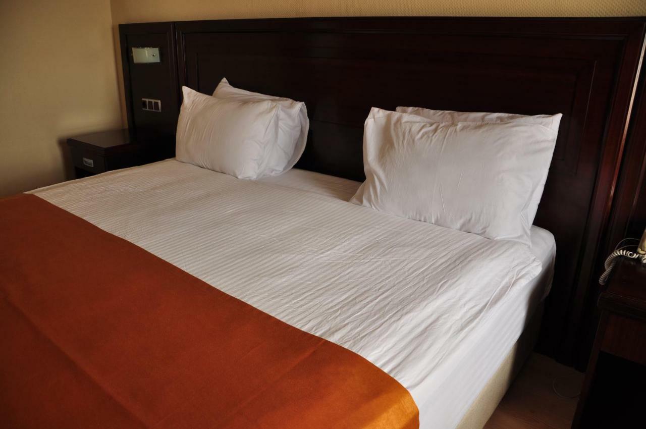 Eser Diamond Hotel Spa & Convention Center Istanbul Silivri Bagian luar foto