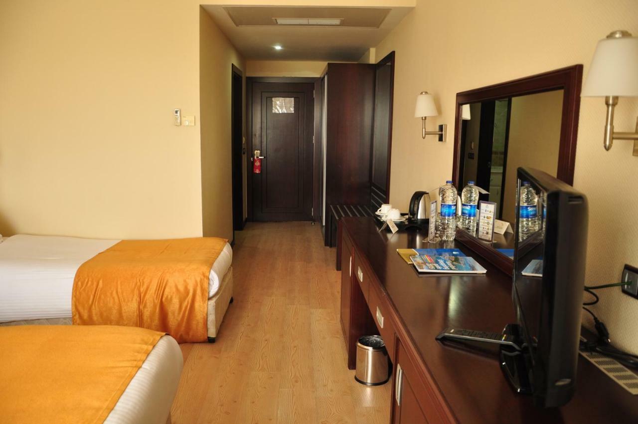 Eser Diamond Hotel Spa & Convention Center Istanbul Silivri Bagian luar foto